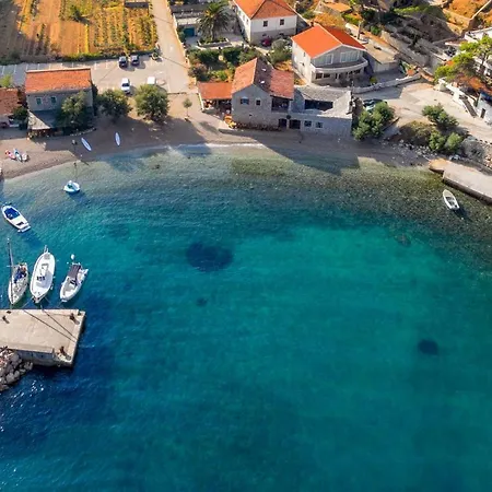 Uvala Vela Stiniva 6864a